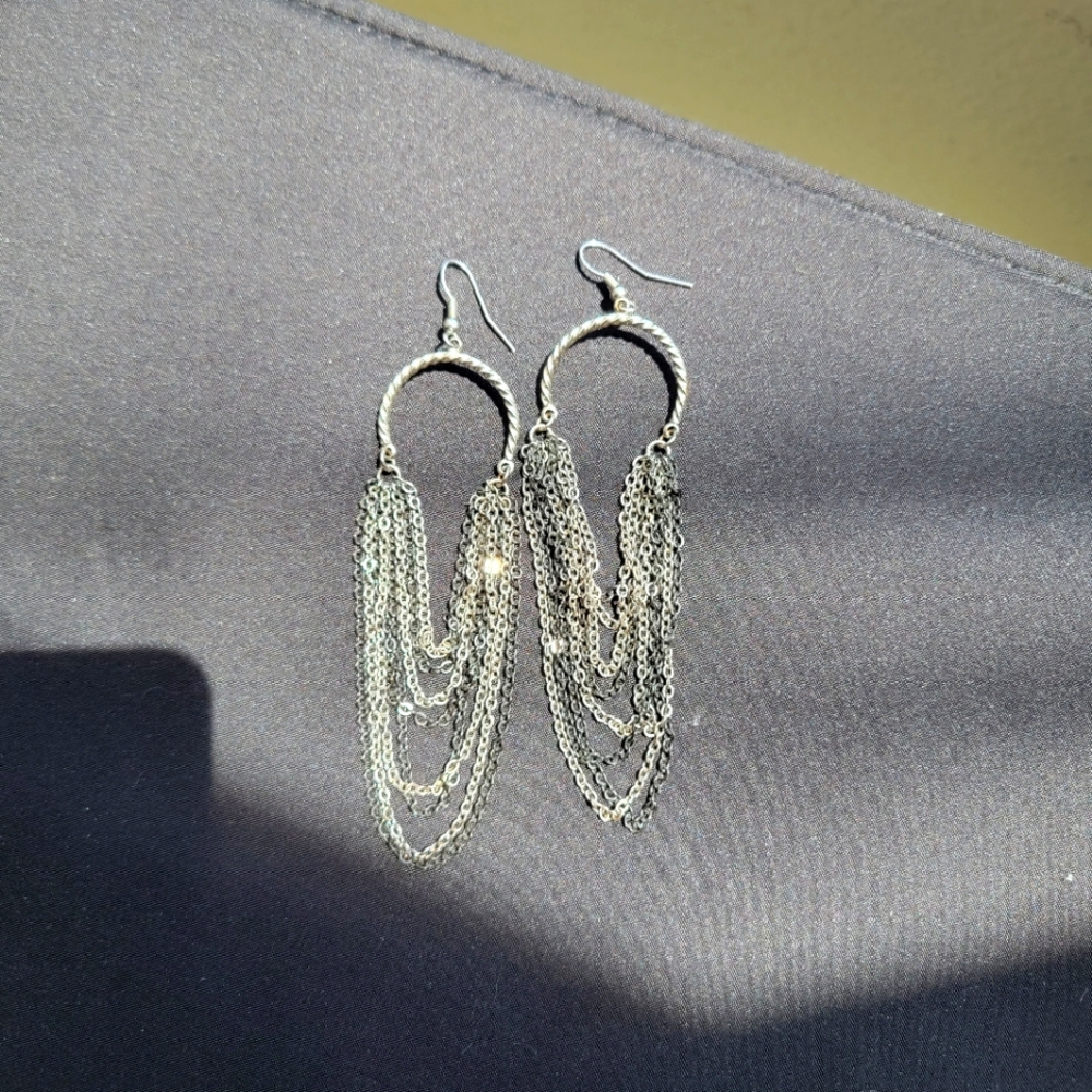 Beautiful Fashion Silver Drop Earrings